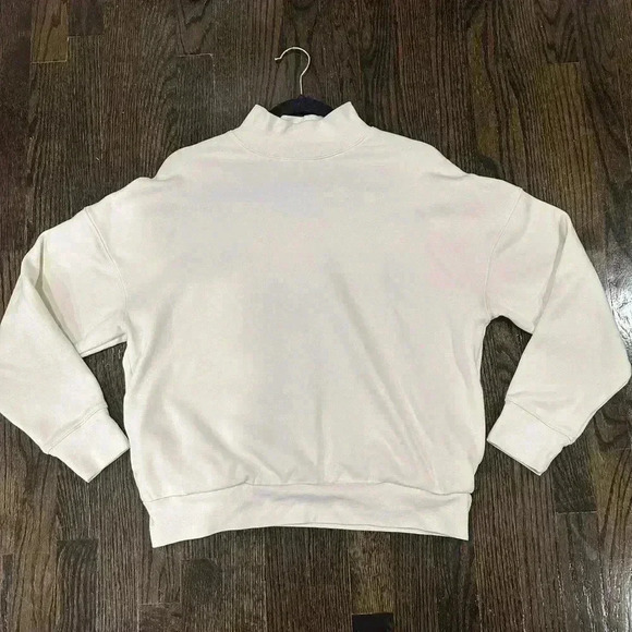 Fabletics Small Funnel Neck Sweater. Women’s Size XS. - Picture 4 of 6